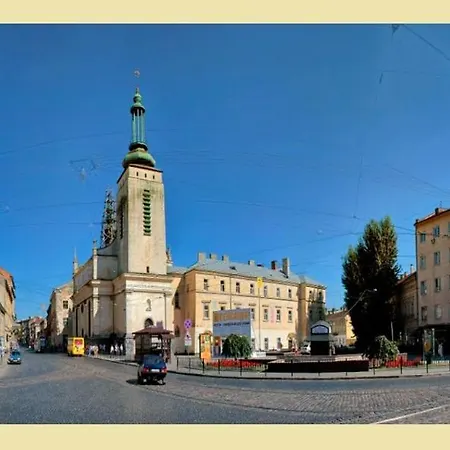 в центрі львова - личаківська, військовий госпіталь *