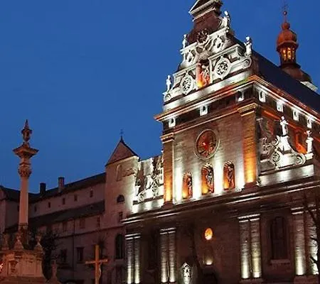 в центрі львова - личаківська, госпіталь Apartment Lviv